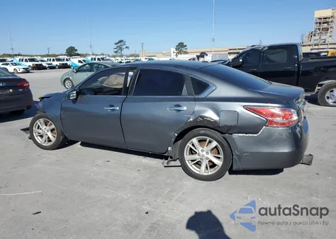 2014 Nissan Altima 2.5 from USA, damaged, VIN 1N4AL3AP2EN214027